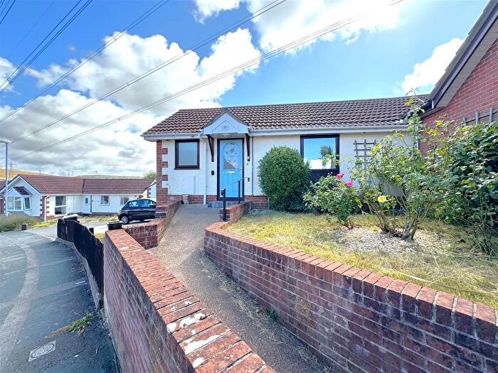 2 Bedroom Semi Detached Bungalow For Sale In The Finches, Broadwey, DT3