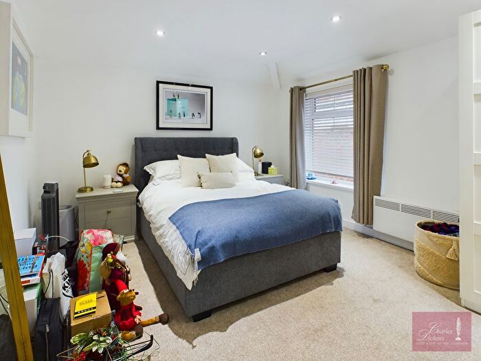 1 Bedroom Flat For Sale In Chandos Street, Bridgwater, TA6