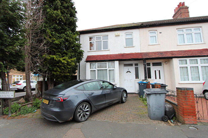 4 Bedroom End Of Terrace House To Rent In Frimley Gardens, Mitcham, Greater London, CR4