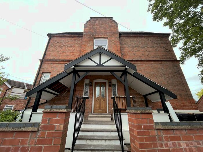 Studio To Rent In Park Road, Loughborough, LE11