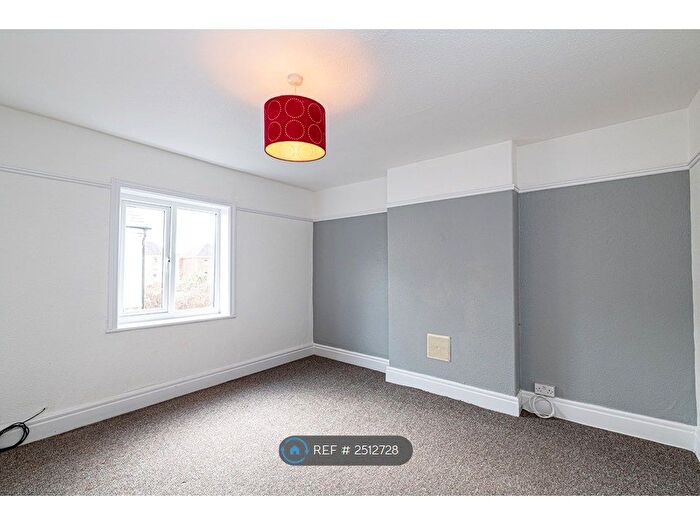 2 Bedroom Flat To Rent In Stocks Avenue, Chester, CH3