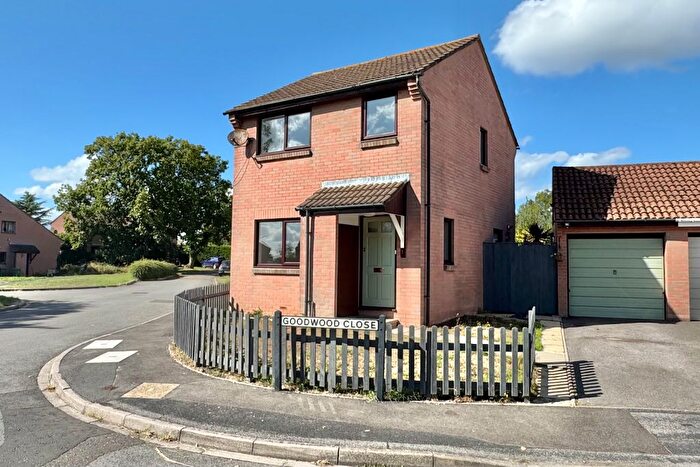 3 Bedroom Detached House For Sale In Goodwood Close, Titchfield Common, PO14