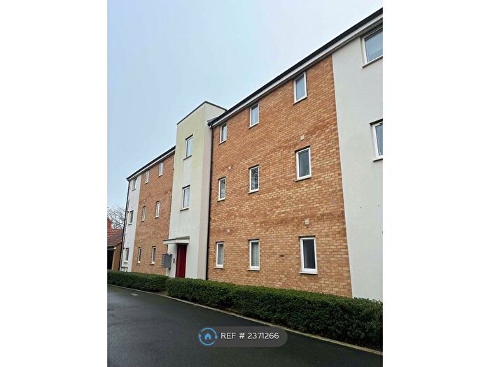 2 Bedroom Flat To Rent In Inspiration Avenue, Colchester, CO4