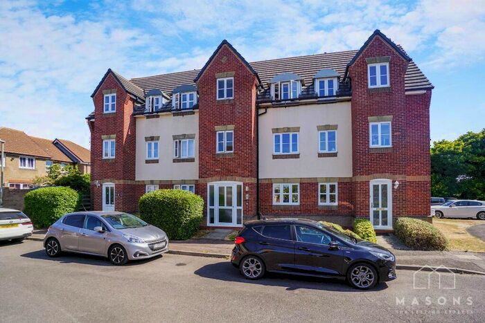 2 Bedroom Ground Maisonette To Rent In Kristiansand Way, Letchworth Garden City, SG6