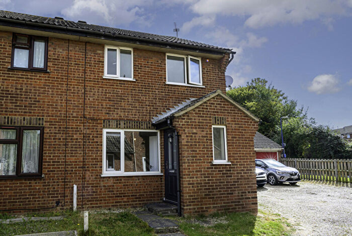 4 Bedroom Semi-Detached House For Sale In Nayland Road, Felixstowe, IP11