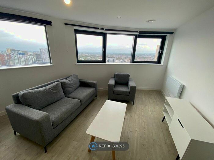 2 Bedroom Flat To Rent In Northill Apartments, Salford, M50