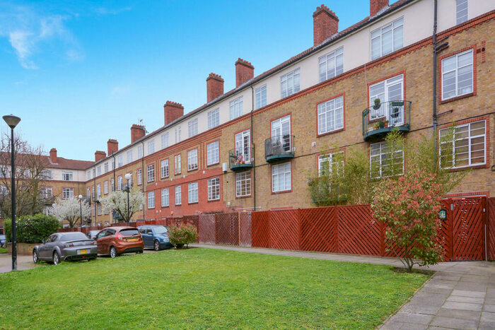 2 Bedroom Flat To Rent In Gabriel House, Odessa Street, SE16