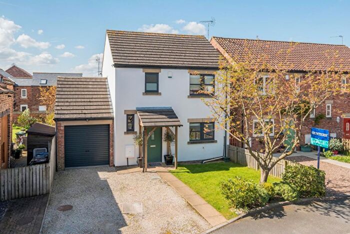 3 Bedroom Detached House For Sale In Chapel Close, Church Fenton, Tadcaster, LS24