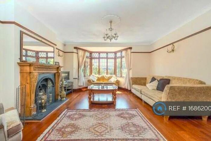 4 Bedroom Detached House To Rent In Eltham Palace Road, London, SE9