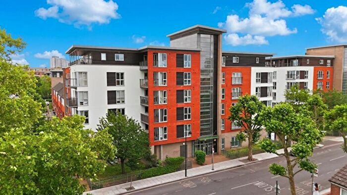 1 Bedroom Flat For Sale In Tredegar Road, Heathfield Court, E3