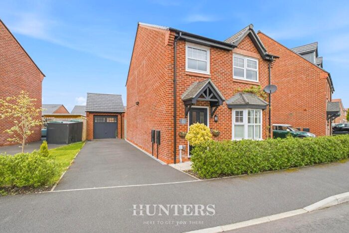 4 Bedroom Detached House For Sale In Dunnderdale Hill, Middleton, M24