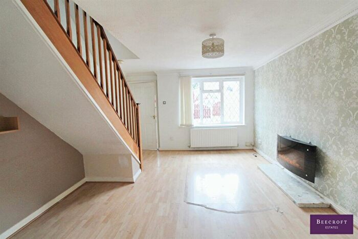 2 Bedroom Semi-Detached House For Sale In Poplar Grove, Lundwood, Barnsley, S71