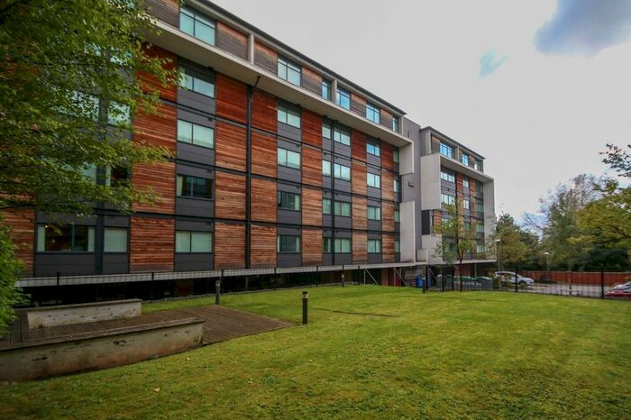 1 Bedroom Flat To Rent In Lexington Court, Broadway, Salford, M50