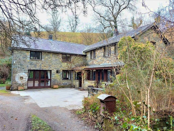 4 Bedroom Farm For Sale In Llwyndafydd, Llandysul, Ceredigion, SA44