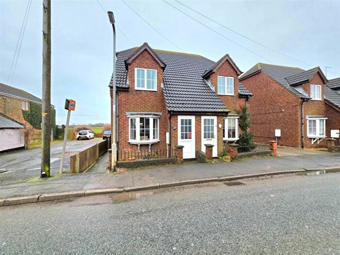 2 Bedroom Semi-Detached House For Sale In Bourne Road, Pode Hole, Spalding, PE11