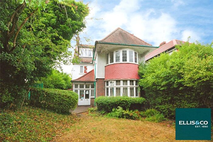 7 Bedroom Detached House For Sale In Finchley Road, Golders Green, NW11