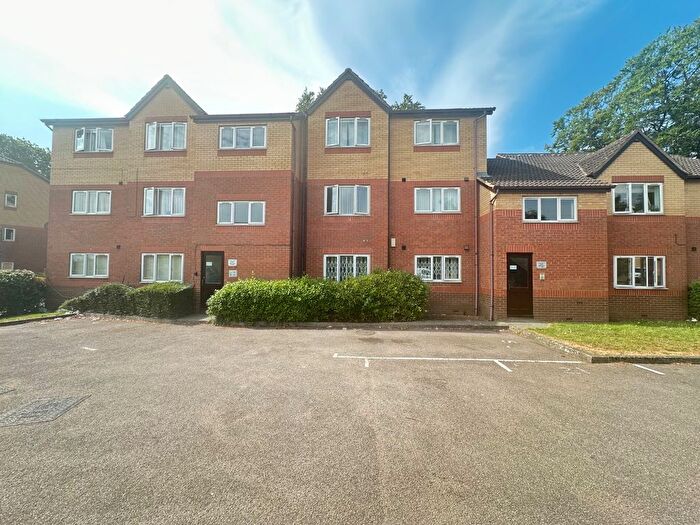 1 Bedroom Flat To Rent In Simpson Close, Leagrave, Luton, Bedfordshire, LU4