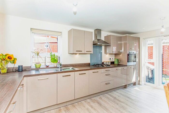 4 Bedroom Detached House To Rent In Goldfinch Street, Thrapston, Kettering, NN14