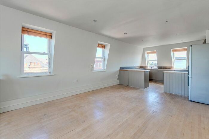 3 Bedroom Flat To Rent In Parsons Green, Parsons Green, SW6