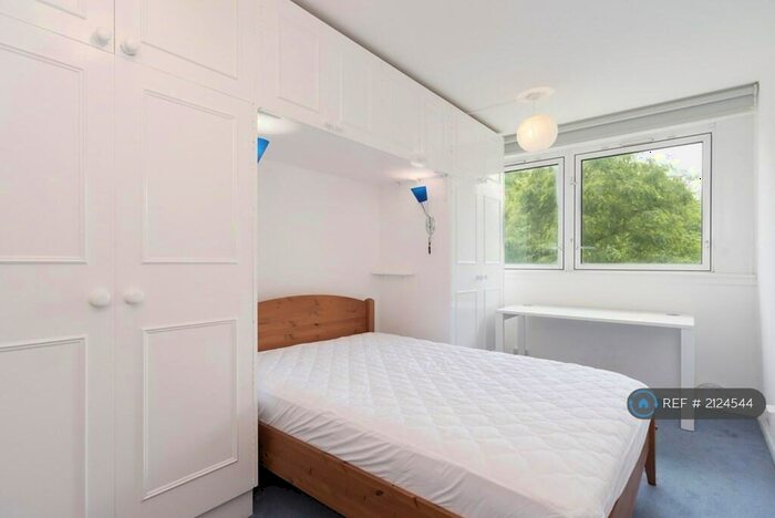 2 Bedroom Flat To Rent In Lillingston House, London, N7