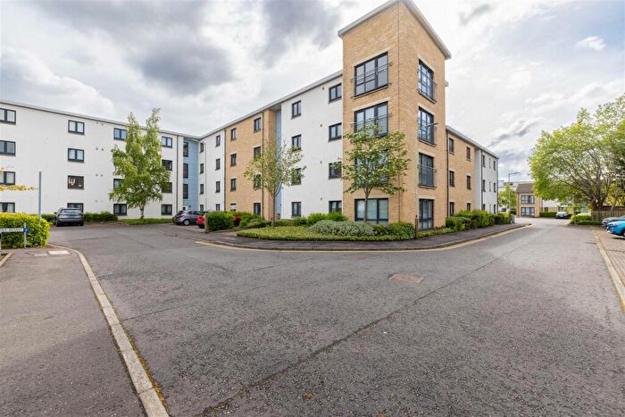 2 Bedroom Apartment For Sale In Monart Road, Perth, PH1