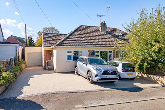 2 Bedroom Semi-detached Bungalow For Sale In Mayflower Drive, Brixham, TQ5