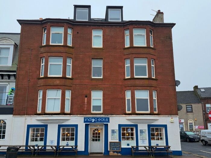 2 Bedroom Flat To Rent In Gallowgate, Largs, North Ayrshire, KA30