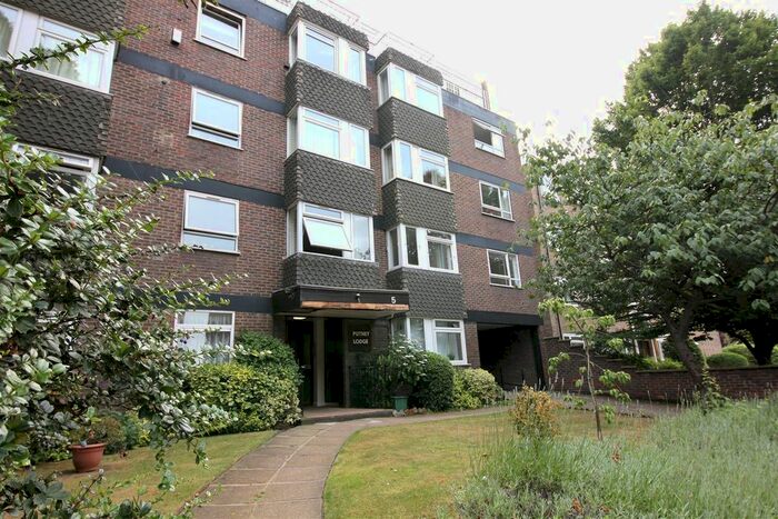 Studio To Rent In Putney Lodge, St Johns Avenue, SW15