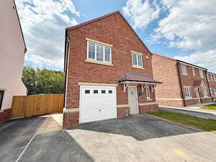 3 Bedroom Property For Sale In Park Hill Way, Wakefield, WF1