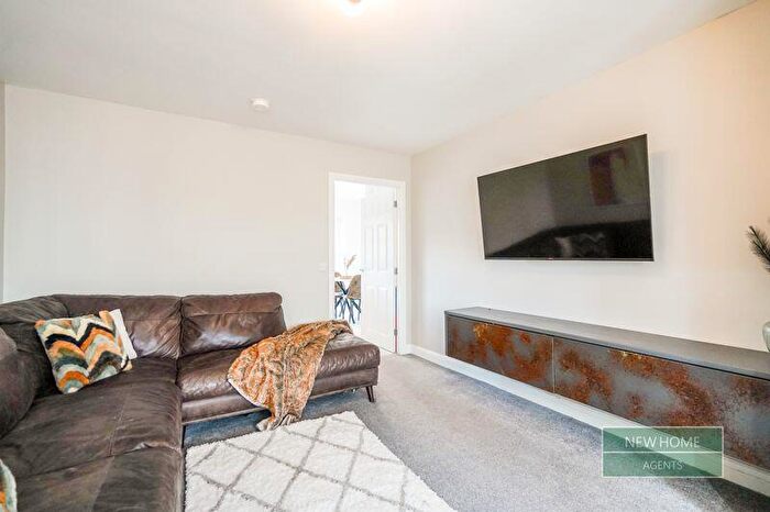 3 Bedroom Terraced House For Sale In Thornbury Walk, Kingswood, Hull, HU7