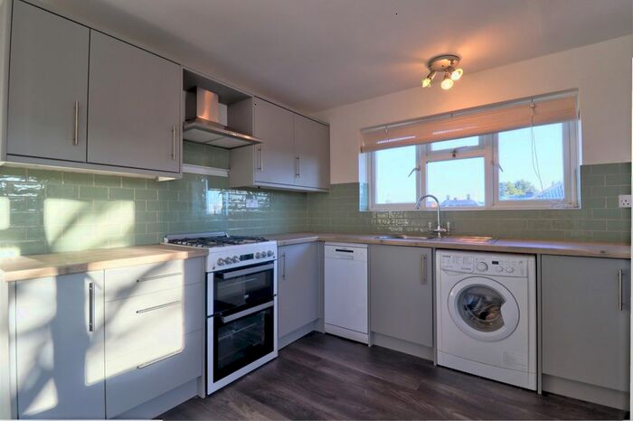 2 Bedroom Maisonette To Rent In Berkeley Close, Chesham, Buckinghamshire, HP5