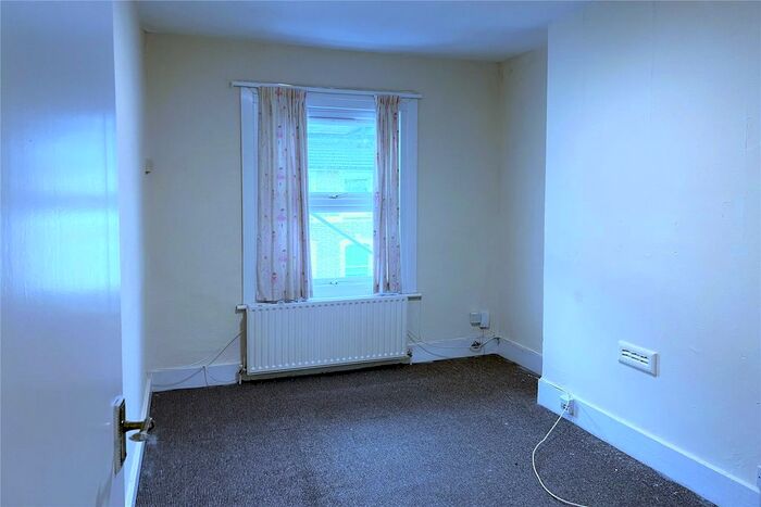 1 Bedroom Flat To Rent In Reighton Road, Hackney, London, E5