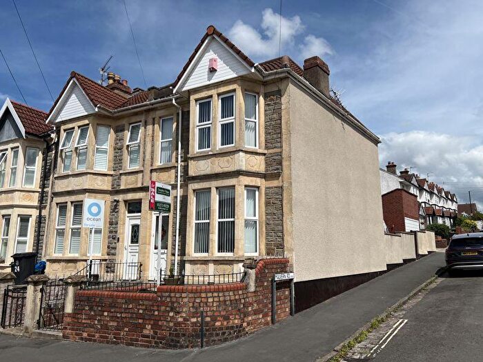 3 Bedroom End Of Terrace House For Sale In Winchester Road, Brislington, Bristol, BS4