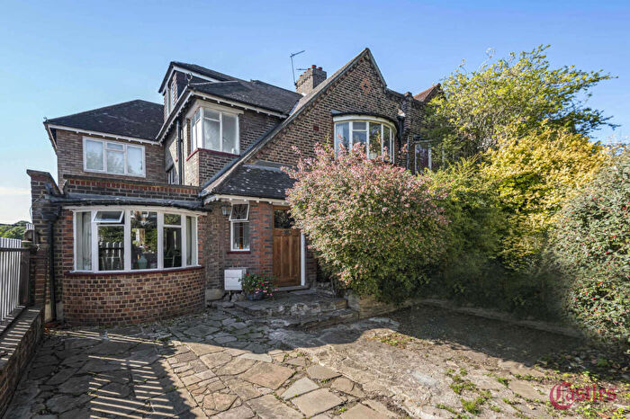 5 Bedroom Terraced House For Sale In Park Road, London, N8