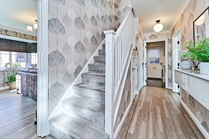 5 Bedroom Detached House For Sale In Old College Drive, Wednesbury, WS10