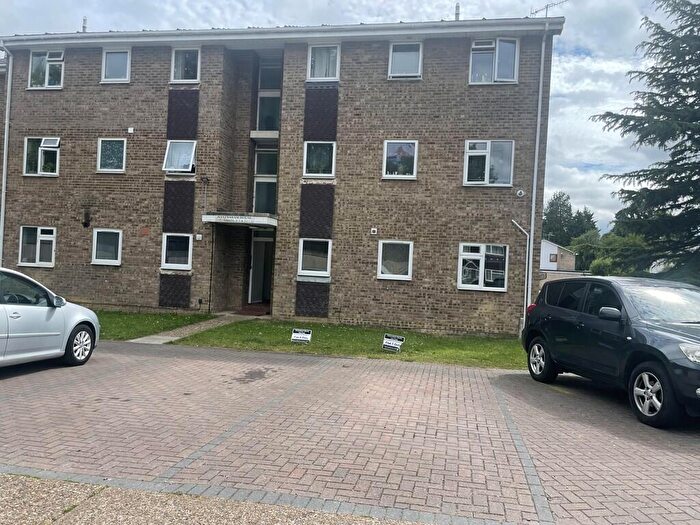 2 Bedroom Apartment To Rent In Sarel Way, Horley, RH6
