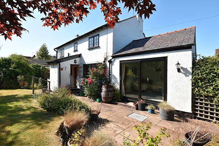 3 Bedroom Cottage For Sale In Neston Road, Willaston Village, CH64