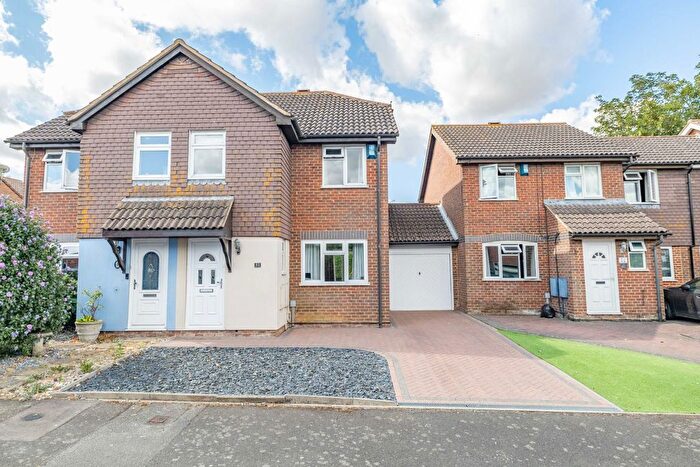 3 Bedroom Semi Detached House For Sale In Dan Drive, Faversham, Kent, ME13