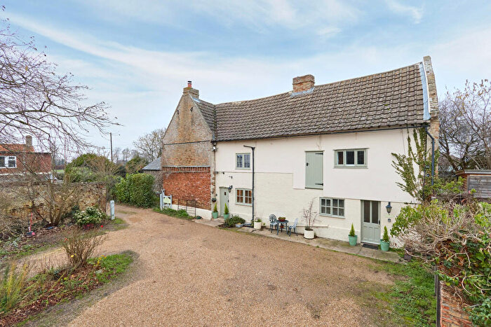 6 Bedroom Detached House For Sale In West Row, Mildenhall, Suffolk, IP28