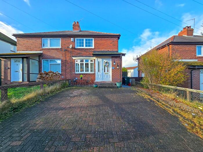 2 Bedroom Semi Detached House For Sale In Heddon View, Blaydon, NE21