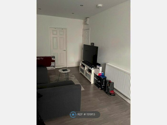 1 Bedroom Flat To Rent In Barnard Close, London, SE18