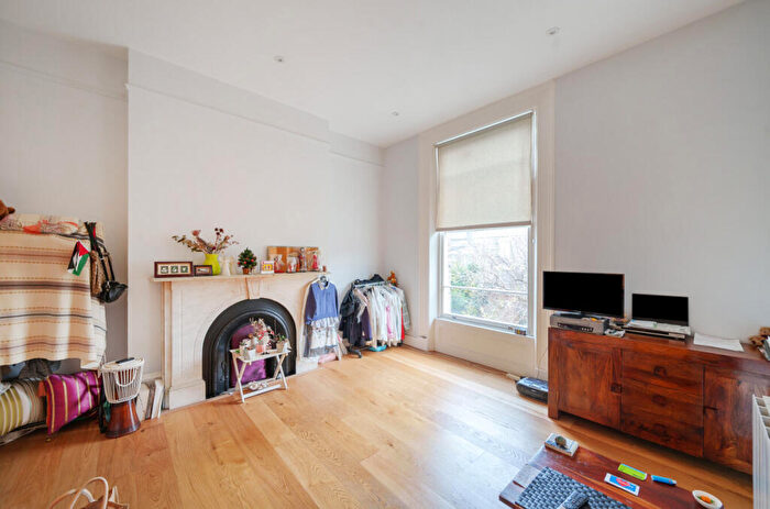 Apartment To Rent In Birchington Road, West Hampstead, London, NW6