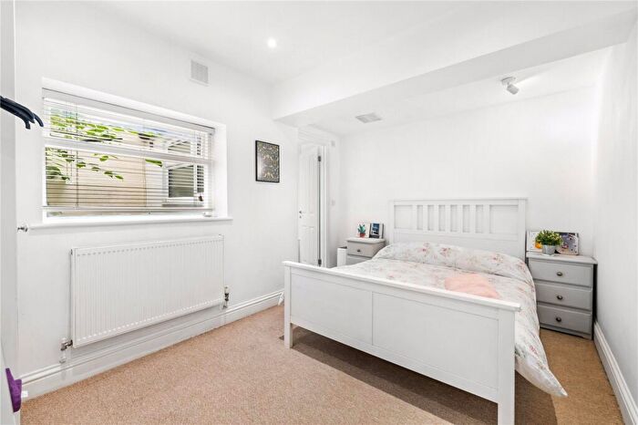 2 Bedroom Apartment For Sale In Albert Road, Brighton, East Sussex, BN1 - Photo 6
