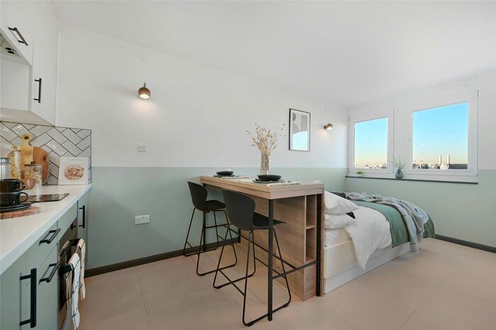 Studio To Rent In Uncle Stockwell, Courland Grove, SW8