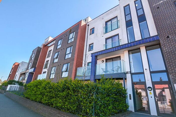 2 Bedroom Flat To Rent In Sutton Road, Southend-On-Sea, SS2
