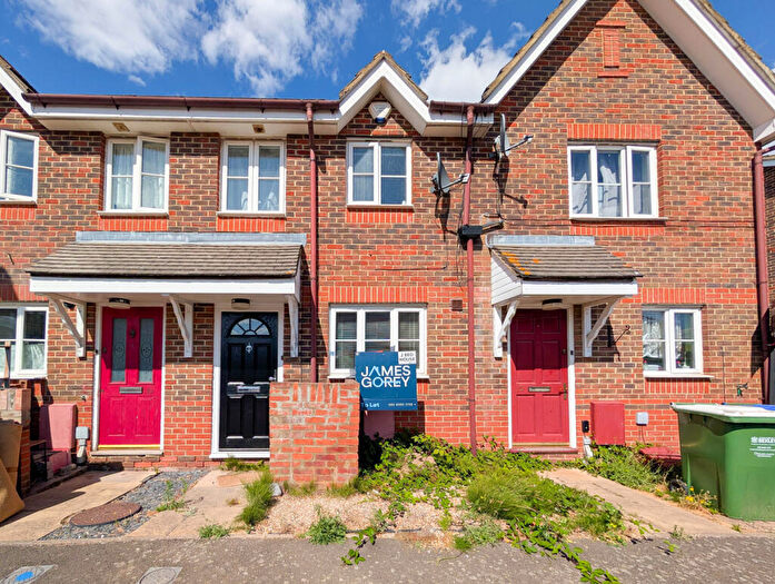 2 Bedroom Terraced House To Rent In Troon Close, Thamesmead, SE28