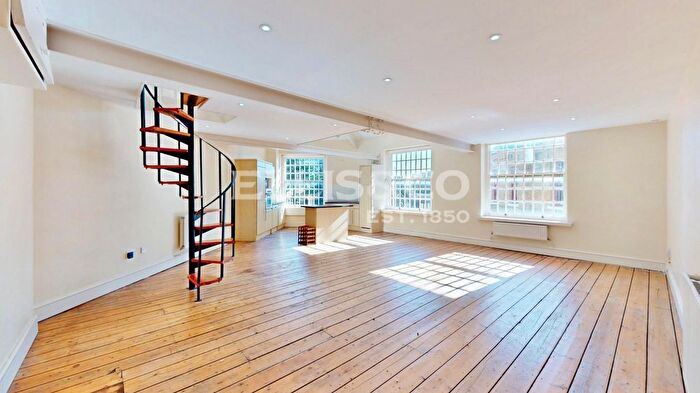 2 Bedroom Flat For Sale In West Park Road, Southall, UB2