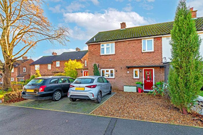 3 Bedroom End Of Terrace House For Sale In Tassell Hall, Redbourn, St. Albans, AL3