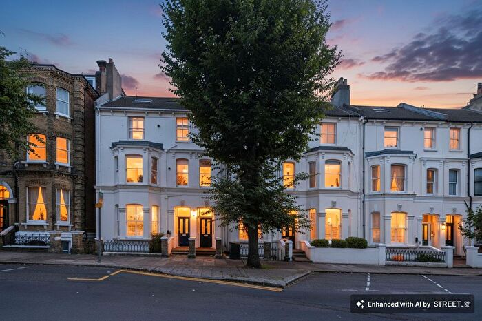 1 Bedroom Flat For Sale In Tisbury Road, Hove, BN3