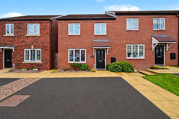 3 Bedroom End Terrace House For Sale In Ripon Way, Houlton, Rugby, CV23